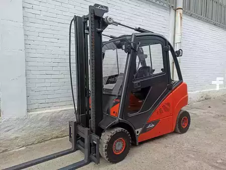 Diesel Forklifts 2019  Linde H25D (1)