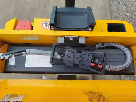 Elektromos emelőkocsik 2017  Jungheinrich EJE116 LI-ION (9)