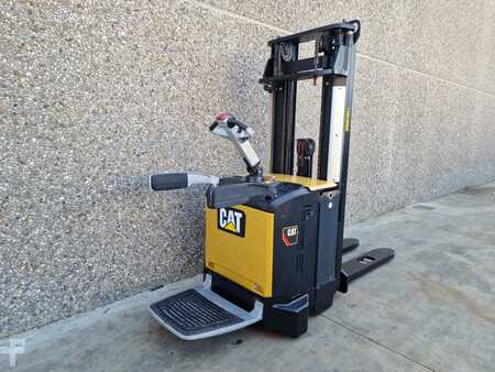 Apilador eléctrico 2018  CAT Lift Trucks NSV16N (1)