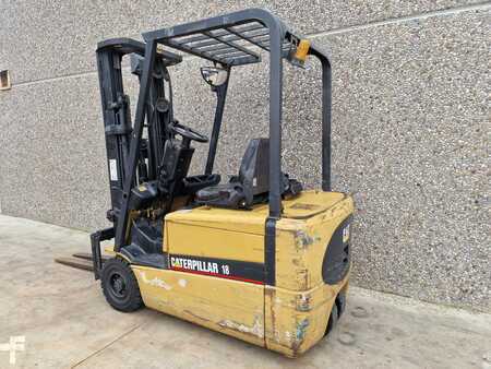 Carrelli elettrici 3 ruote 2000  CAT Lift Trucks EP18KT (3)