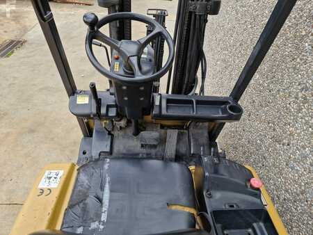 Carrelli elettrici 3 ruote 2000  CAT Lift Trucks EP18KT (7)