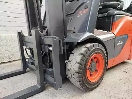 Elektryczne 3-kołowe 2023  Linde E12-02 (4)