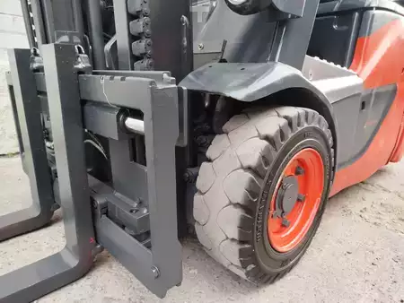 Sähkö - 3 pyör 2018  Linde E14-02 EVO (4)