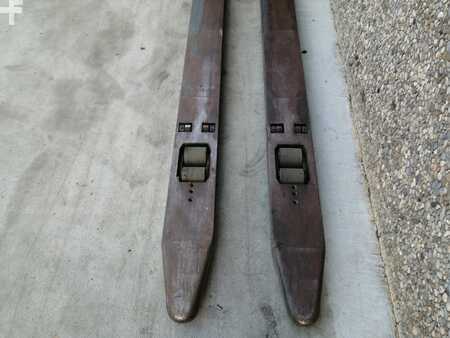 Commissionatori orizzontali 2012  Jungheinrich ECE225XL (8)