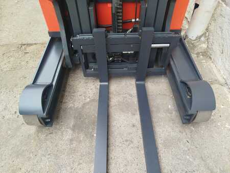 Schubmaststapler 2019  Linde R12B (7)