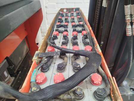 Schubmaststapler 2019  Linde R12B (9)
