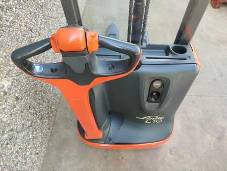 Apilador eléctrico 2017  Linde L10B (4)