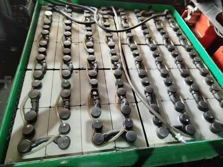 Sähkö - 4 pyör 2013  Linde E45/600 (10)