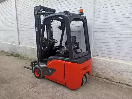 Elektrisk- 3 hjul 2017  Linde E14-02 EVO (3)