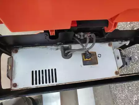 Lavansiirtovaunu 2021  Toyota LWE200 Litio (9)