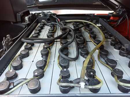 4-wiel elektrische heftrucks 2017  Linde E16PH-02 (10)