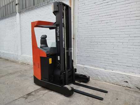 Reach Trucks 2015  BT RRE160 (3)