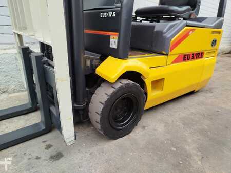 Carrelli elettrici 3 ruote - OM EU3/17.5 (4)