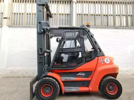 Diesel gaffeltruck 2020  Linde H70D (2)