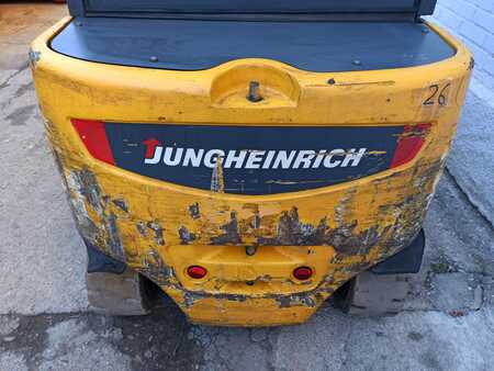 Eléctrica de 4 ruedas  Jungheinrich EFGS30 (6) 