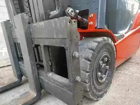 El truck - 3 hjulet 2015  Toyota 8FBEKT16 (4)