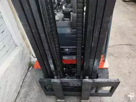 El truck - 3 hjulet 2015  Toyota 8FBEKT16 (5)