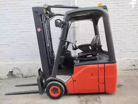 3-wiel elektrische heftrucks 2013  Linde E14-01 (2)