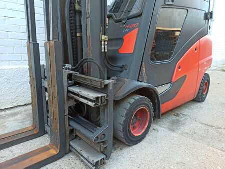 LPG heftrucks 2015  Linde H20T (4)