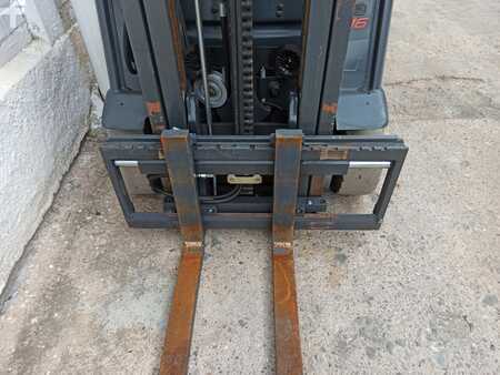 Chariots électriques à 3 roues 2015  Linde E16L-02 (5)
