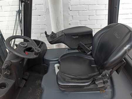 Chariots électriques à 3 roues 2015  Linde E16L-02 (7)