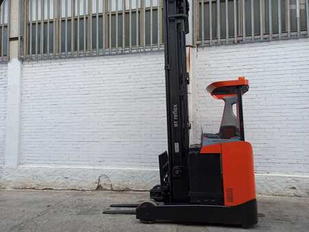 Reach Trucks 2015  BT RRE200 (2)