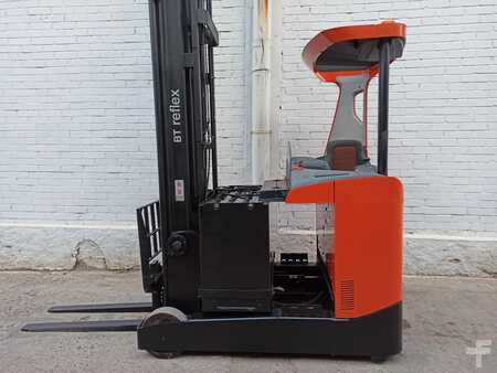 Reach Trucks 2015  BT RRE200 (8)