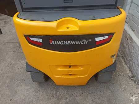 Elektryczne 4-kołowe 2020  Jungheinrich EFG430 (6)