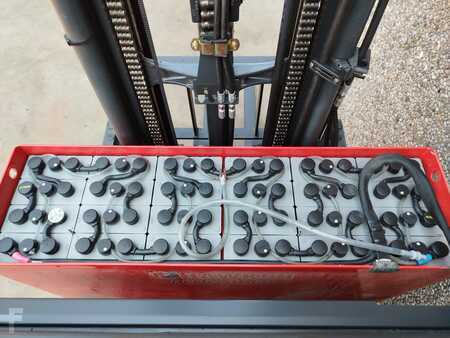 Schubmaststapler 2016  Linde R10B (10)