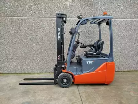 El truck - 3 hjulet 2016  Toyota 8FBEK16T Litio (2)