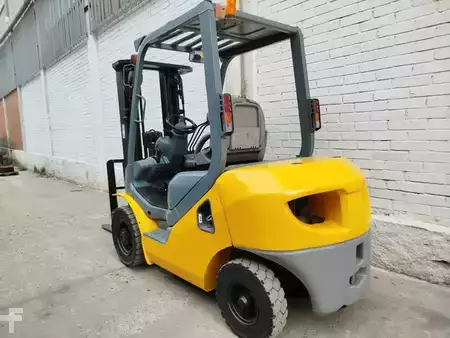 Wózki widłowe diesel 2016  Komatsu D-FD25T-17 (3)