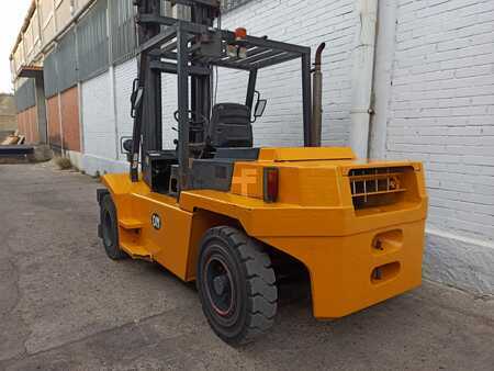 Carrelli elevatori diesel 2000  OM DI70C (3)