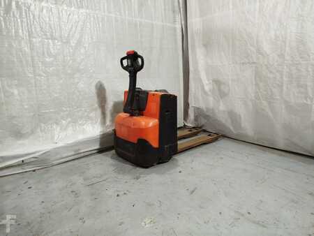 Electric Pallet Trucks 2020  BT LWE160 (1)