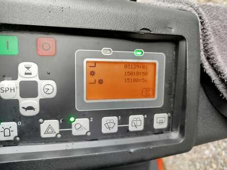 Eléctrica de 3 ruedas 2016  Toyota 8FBEK16T Litio (9)