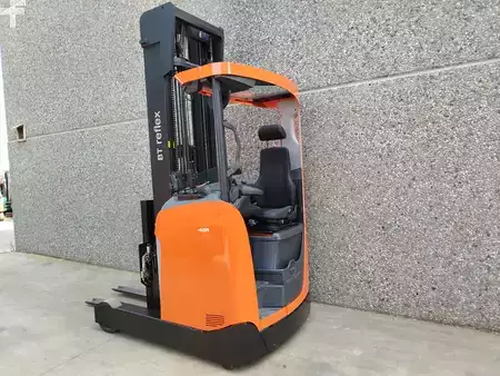 Reach Trucks 2017  BT RRE160H Litio (1)