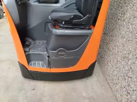 Reach Trucks 2017  BT RRE160H Litio (4)