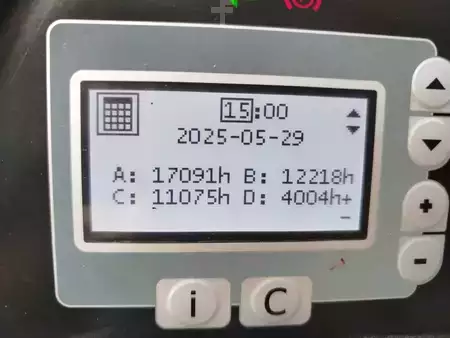 Reach Trucks 2017  BT RRE160H Litio (8)