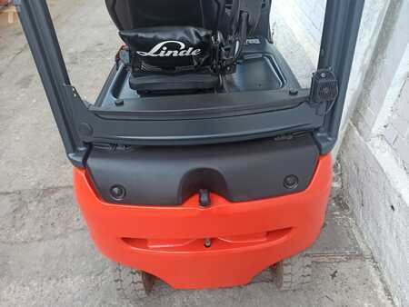 El truck - 4 hjulet 2017  Linde E16PH EVO (6)