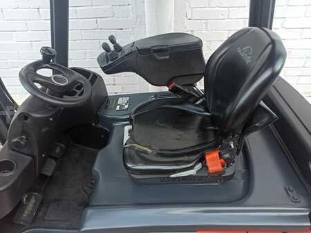El truck - 4 hjulet 2017  Linde E16PH EVO (7)