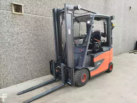 El truck - 4 hjulet 2016  Linde E25HL/600 (2)