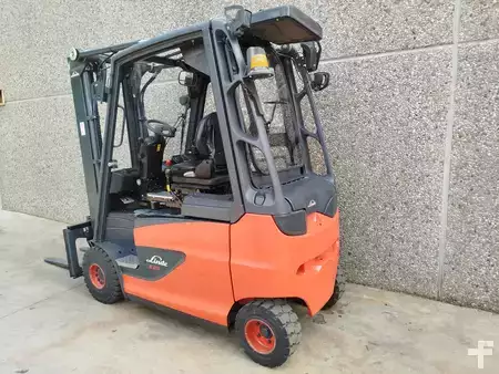 El truck - 4 hjulet 2016  Linde E25HL/600 (3)