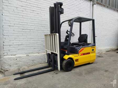 Carrelli elettrici 3 ruote - OM EU3/17.5 (1)