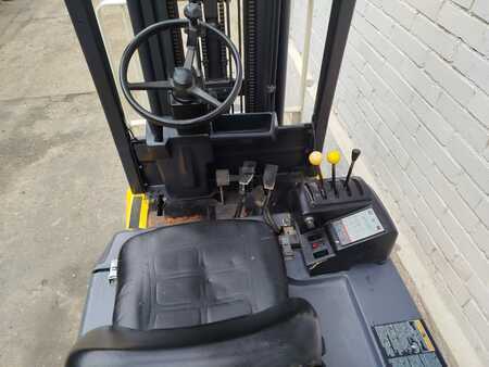 Carrelli elettrici 3 ruote - OM EU3/17.5 (8)
