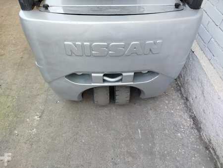Chariots électriques à 3 roues 2012  Nissan G1N1L20Q (6)