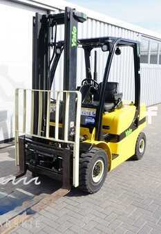 Diesel Forklifts 2007  Yale GDP25VX reconditioned (4)