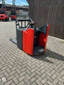 Fahrerstandstapler 2018  Linde T20SP (1)