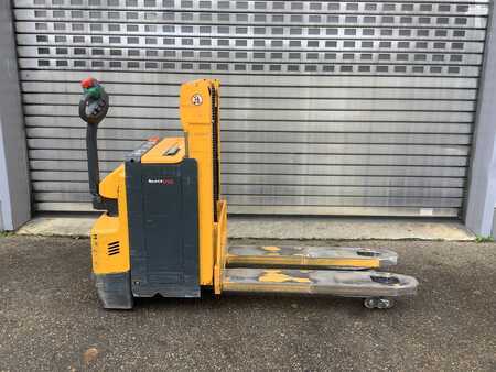 Stacker pedestre 2003  Jungheinrich EJD20 (1)