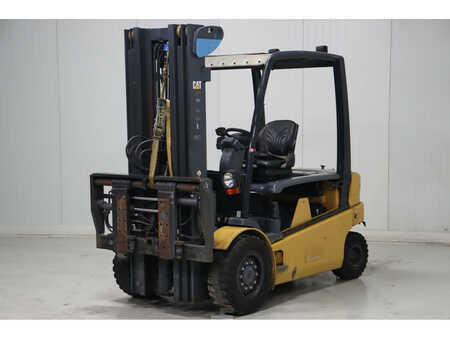 Chariot 4 roues électrique 2013  CAT Lift Trucks EP40 (3)