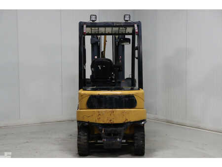 Chariot 4 roues électrique 2013  CAT Lift Trucks EP40 (5)