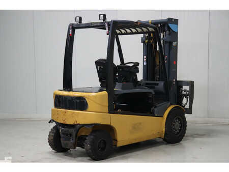 Chariot 4 roues électrique 2013  CAT Lift Trucks EP40 (6)